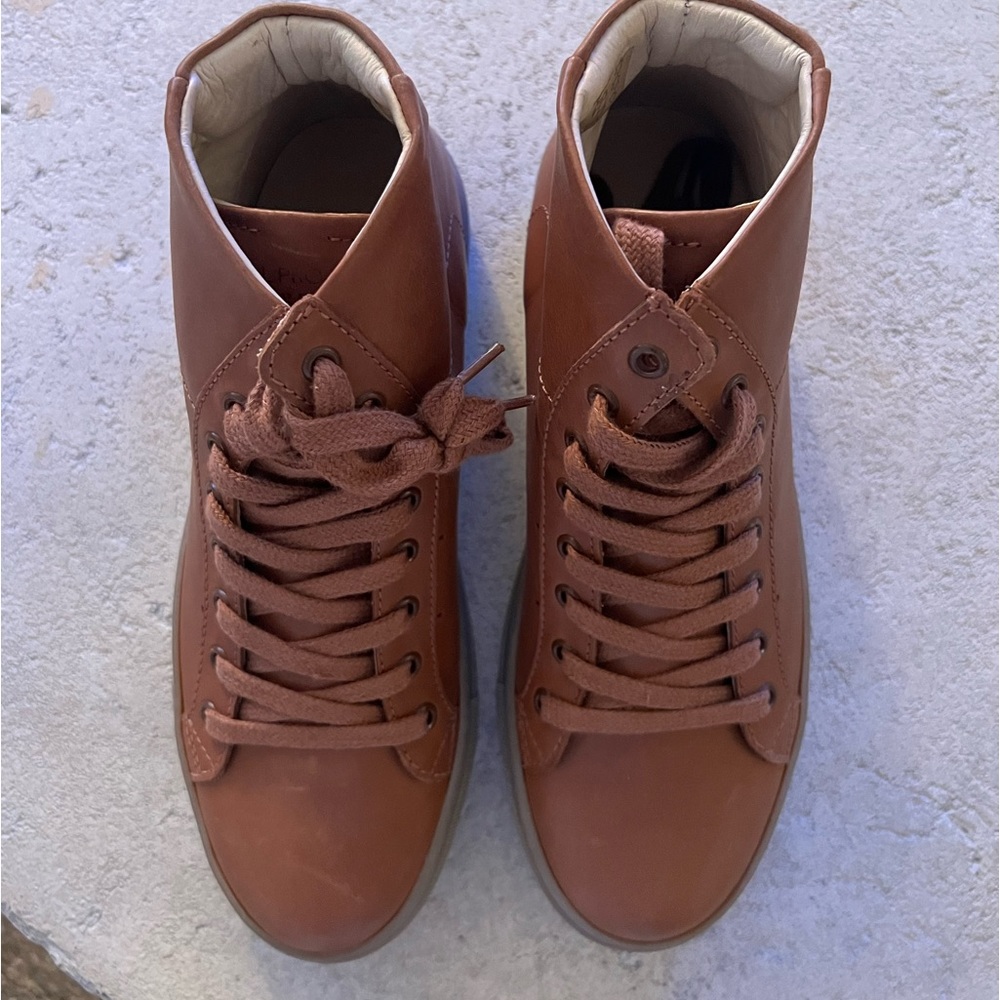 TAN LEATHER ANKLE BOOTS BY OFFICIAL PROGRAM… SIZE  8 MEN’S OR 9.5 WOMEN’S… NEW